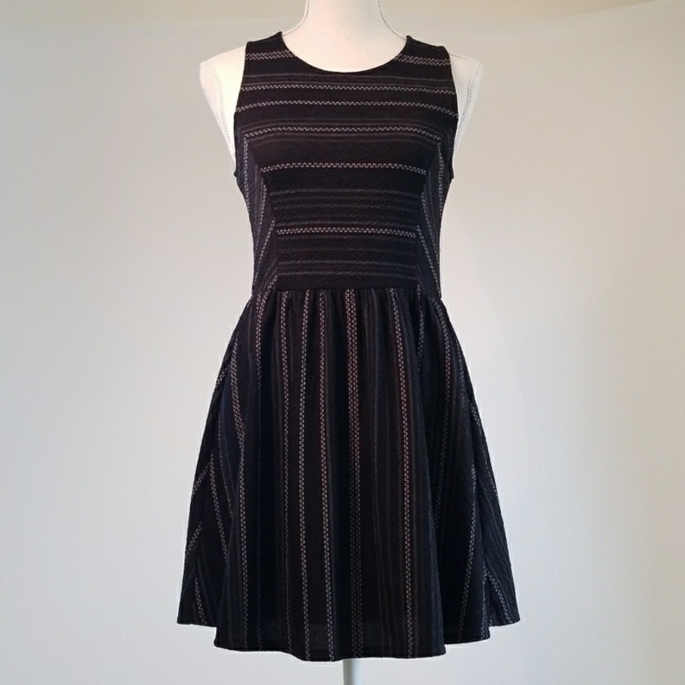 Elodie Fit & Flare Black Mini Cocktail Dress S